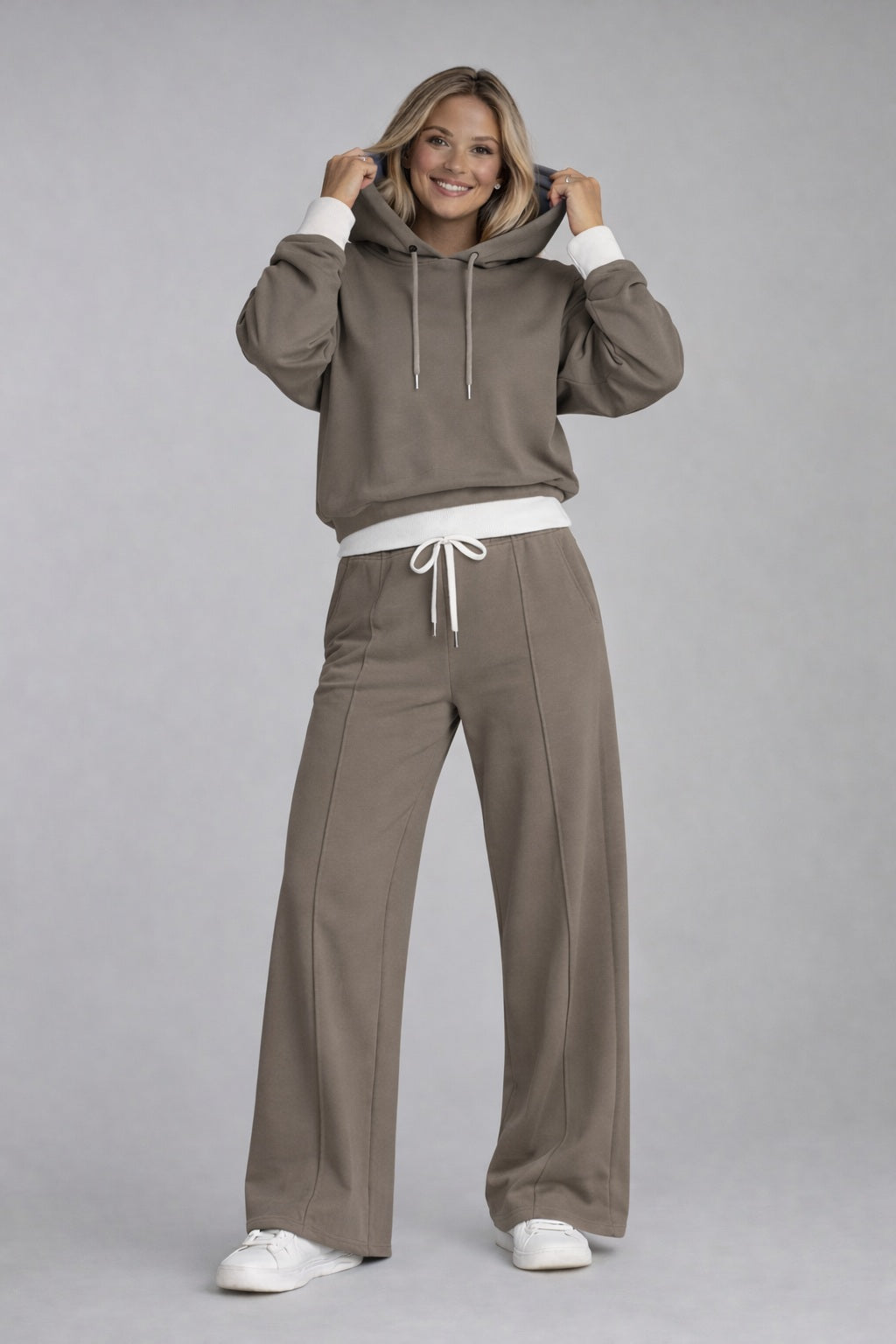 Lounge Set – Oversized Hoodie & Wide-Leg Broek